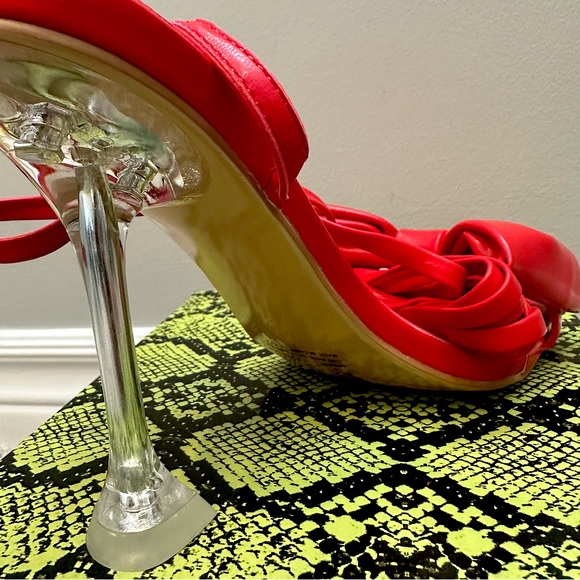 Dolls Kill Red Bow Ankle Wrap Heels Sz. 9 NWT - Picture 6 of 10